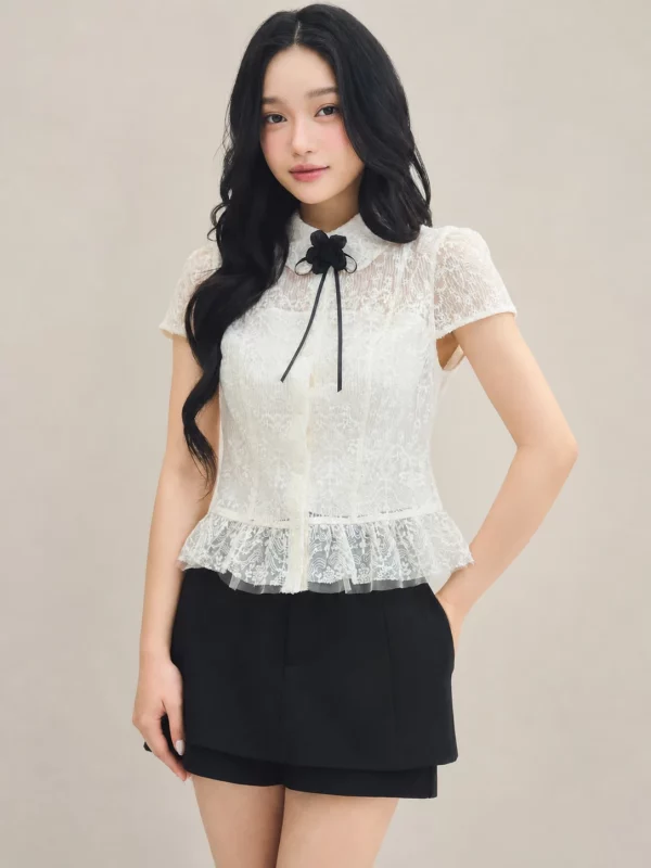 Lily Top áo ren peplum nữ trên nền studio LINHDINH Studio