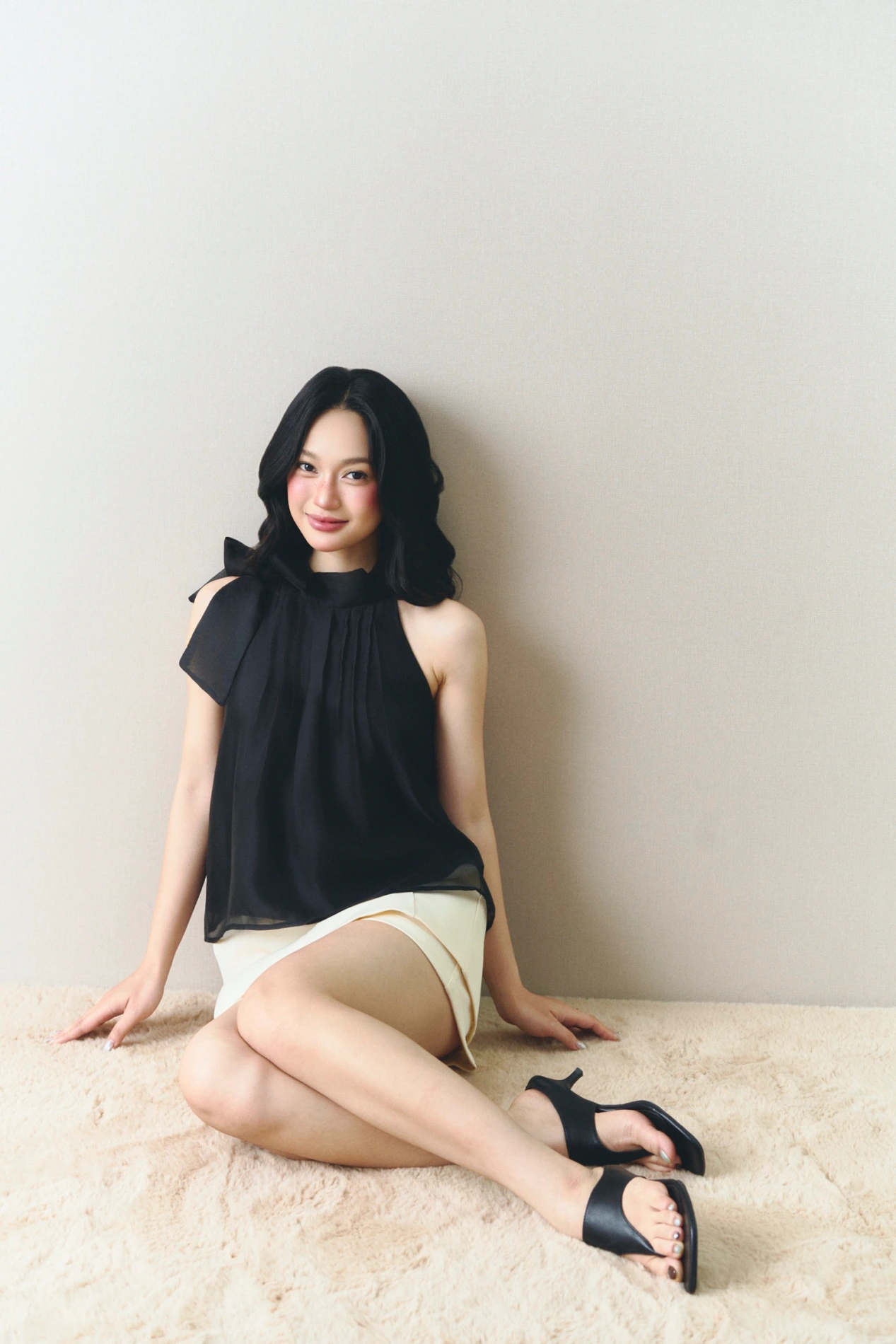 Soleil Bow Halter đen phối quần giả váy