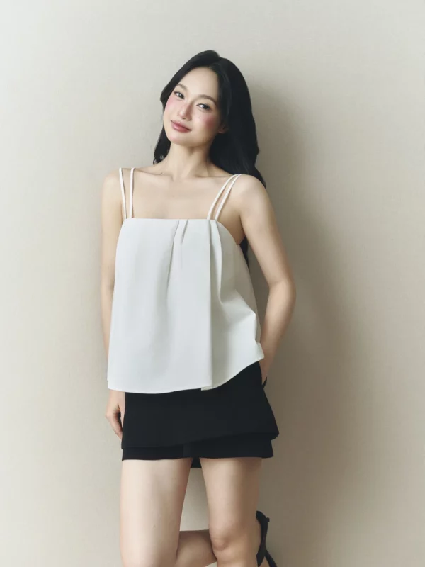 Áo hai dây Soleil Cami Top màu trắng chi tiết dây đôi